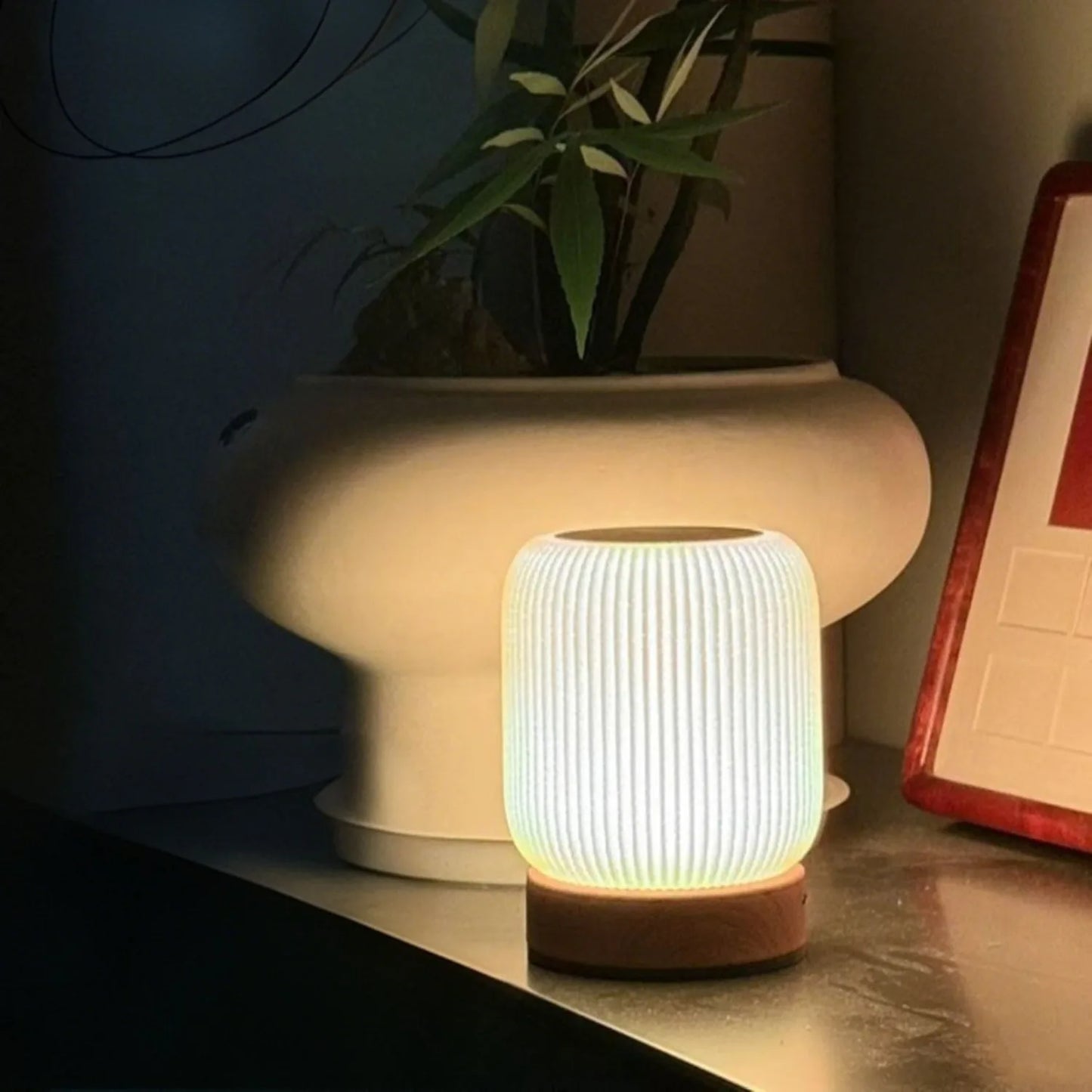 Lumvara - Wireless Touch-Control Bedside Lamp
