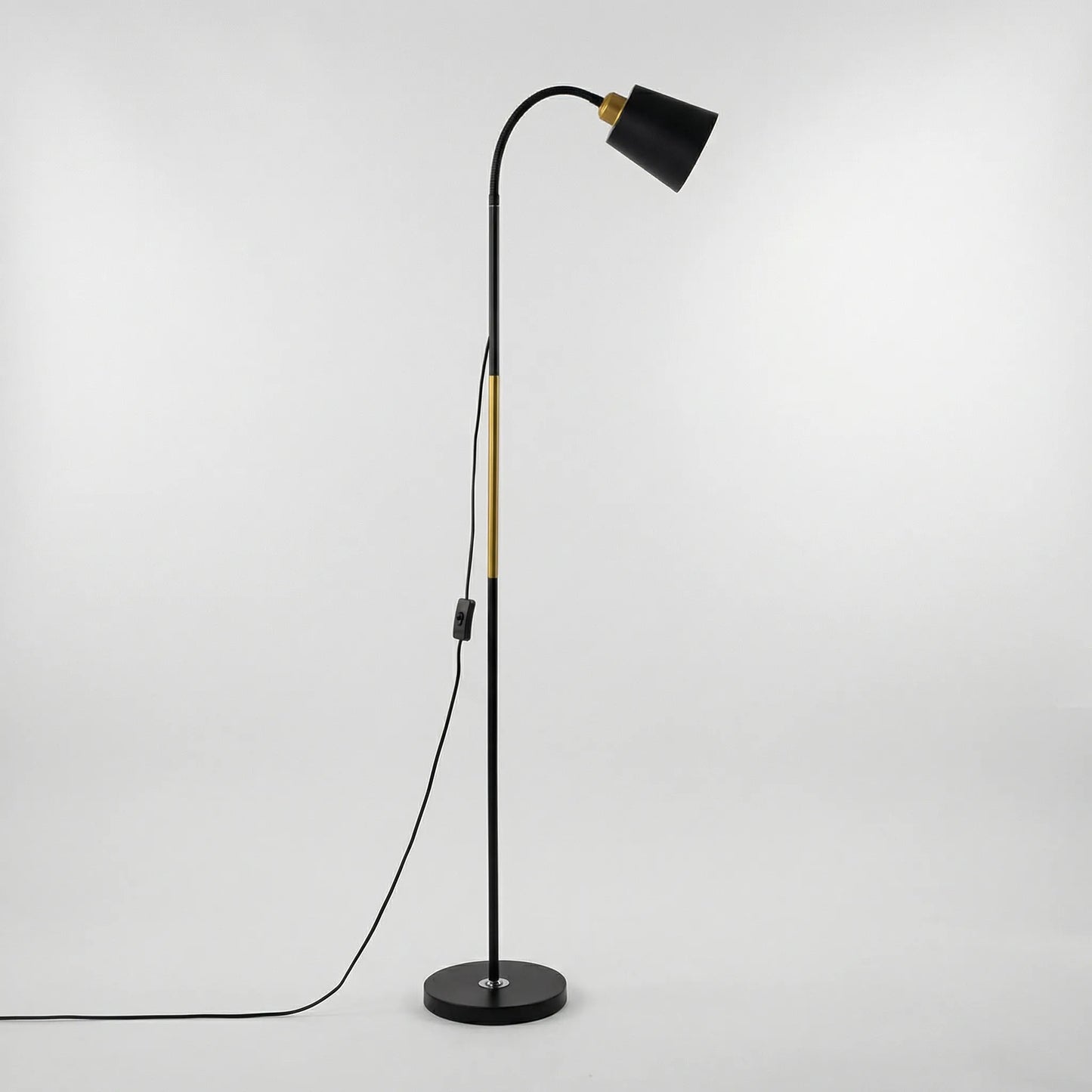 Arcello - Adjustable Head Standing Floor Lamp