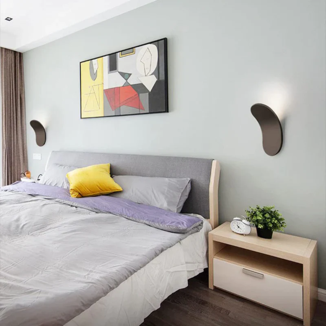 Arveta - Curved Modern Wall Sconce