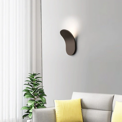 Arveta - Curved Modern Wall Sconce