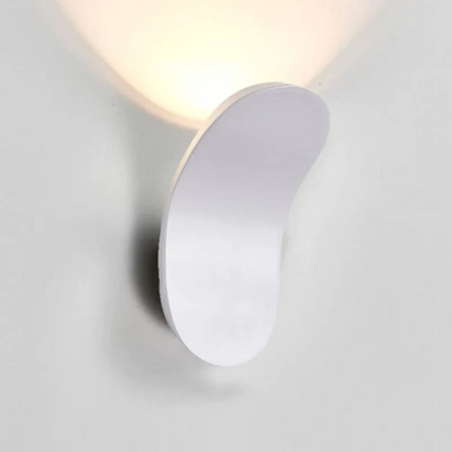 Arveta - Curved Modern Wall Sconce
