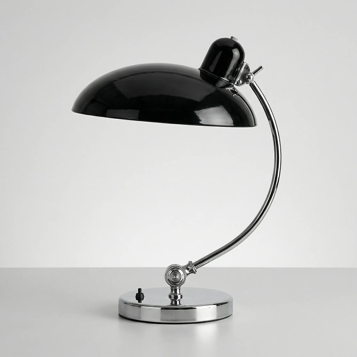 Bauhaven - Adjustable Vintage Bauhaus Desk Lamp