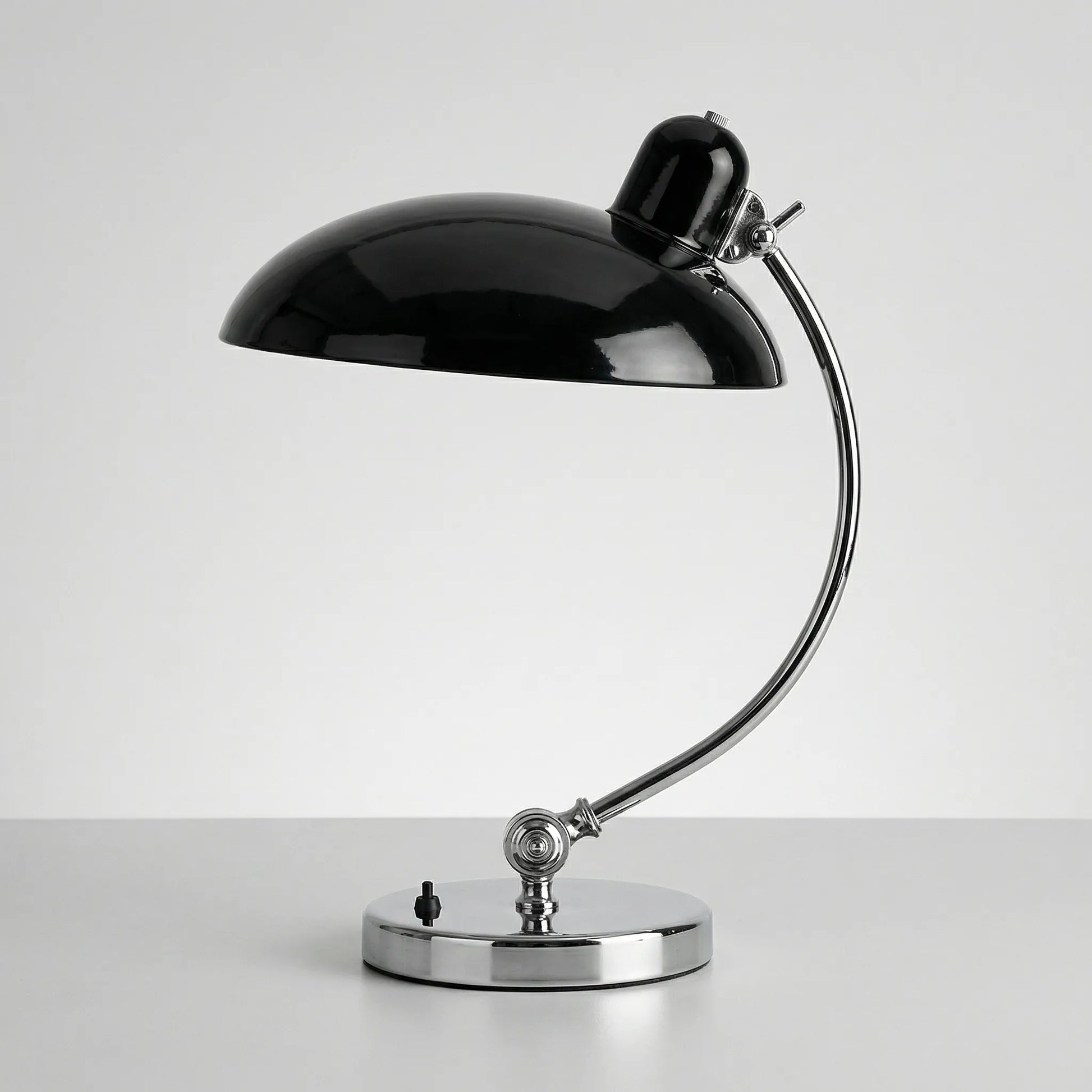 Bauhaven - Adjustable Vintage Bauhaus Desk Lamp