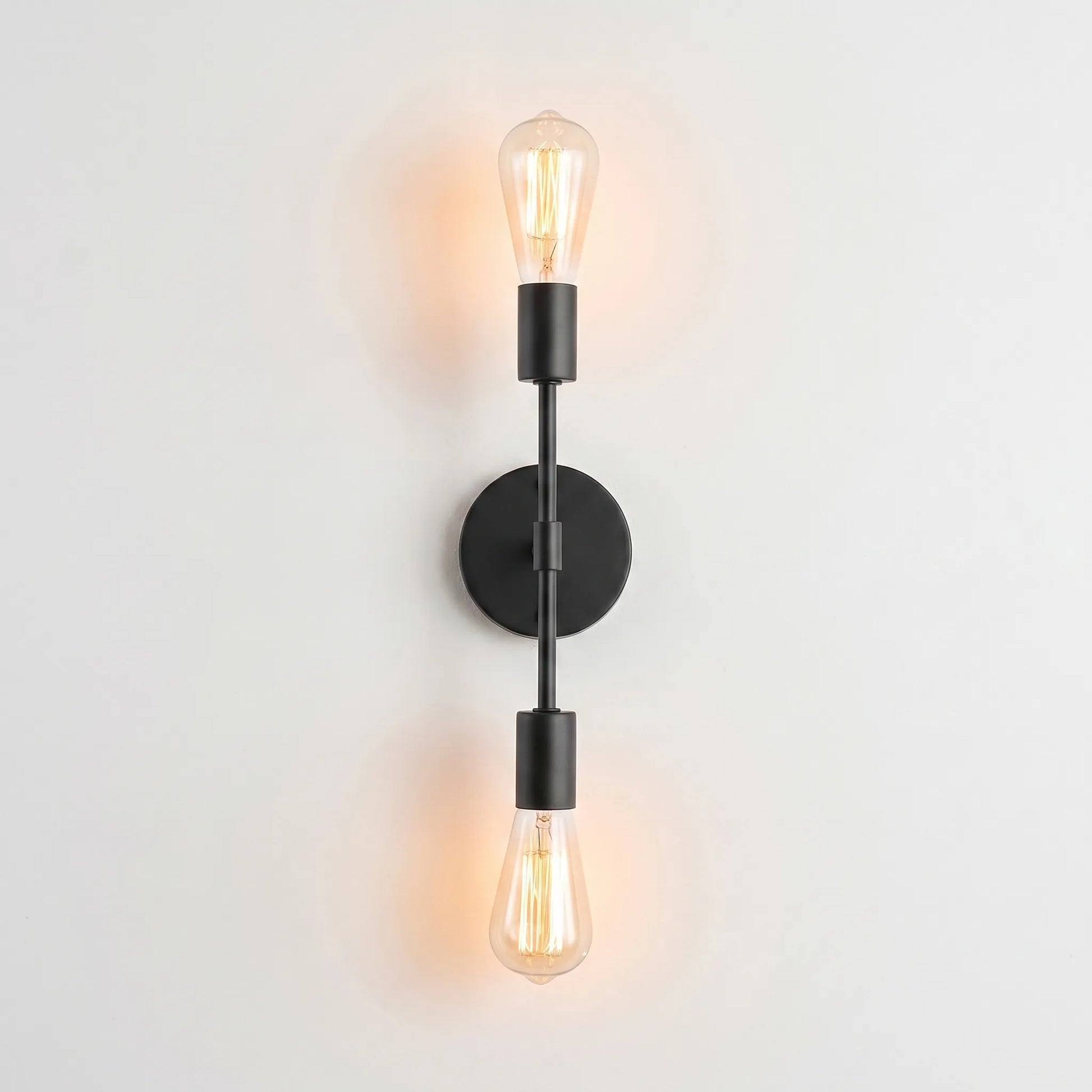 Dualis - Modern Vertical Lighting Fixture