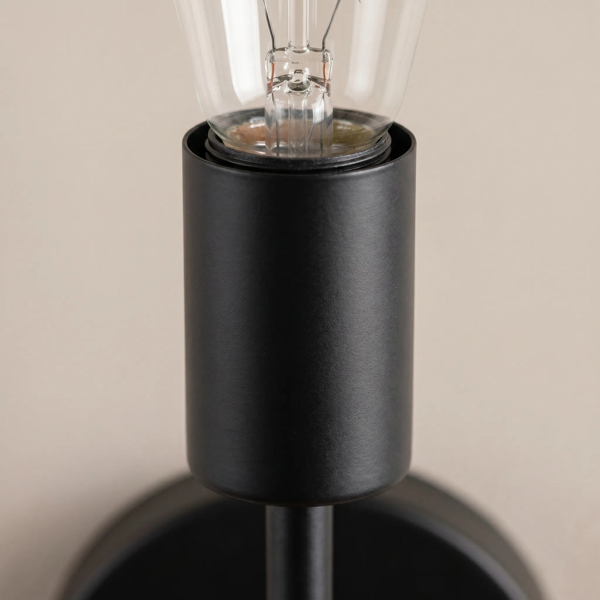 Dualis - Modern Vertical Lighting Fixture
