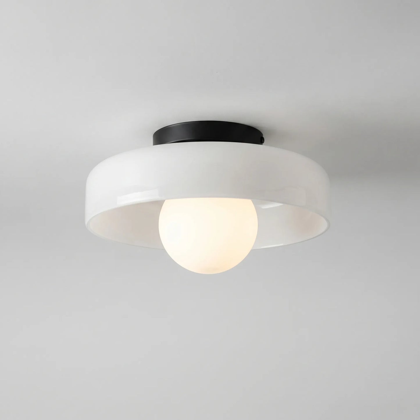 Lumaris - Vintage-Style Flush Ceiling Light