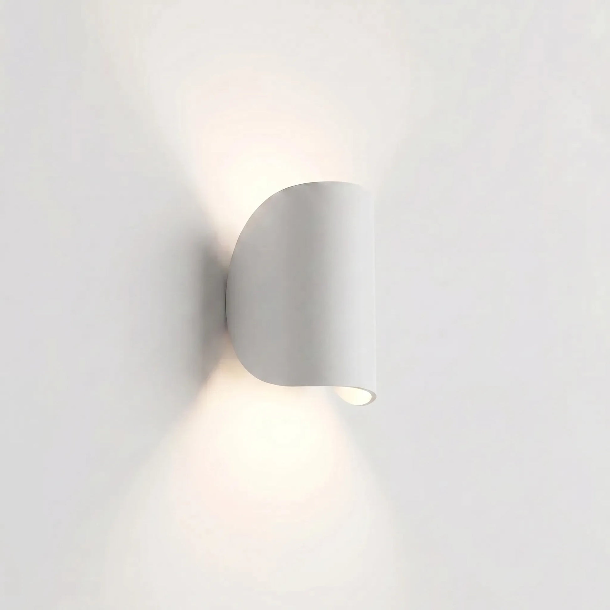 LumiCurve - Up Down Wall Light