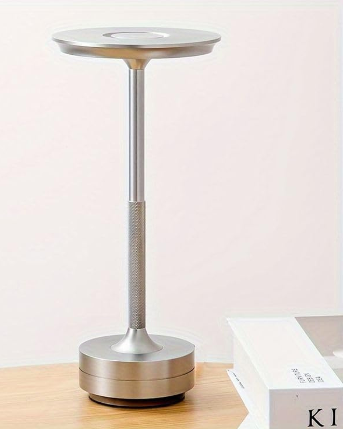 Lumivelle - Sculptural LED Table Lamp