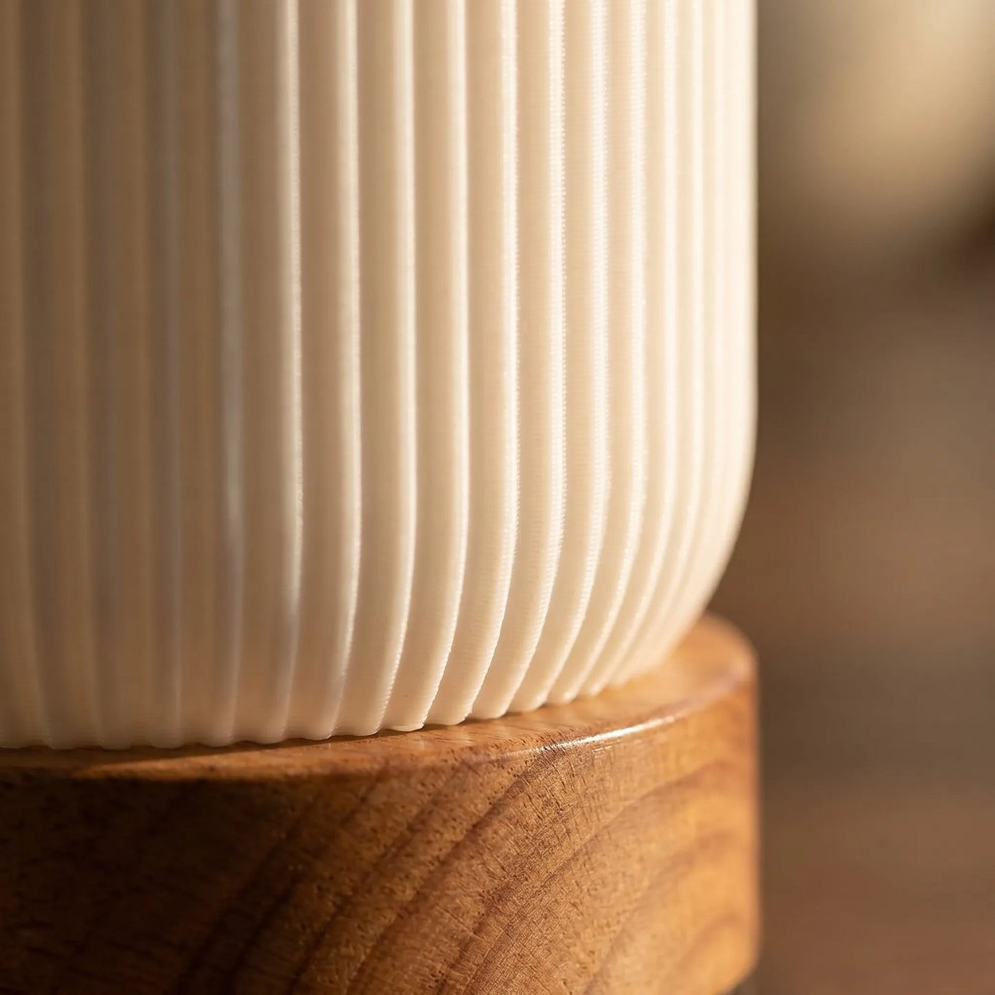 Lumvara - Wireless Touch-Control Bedside Lamp