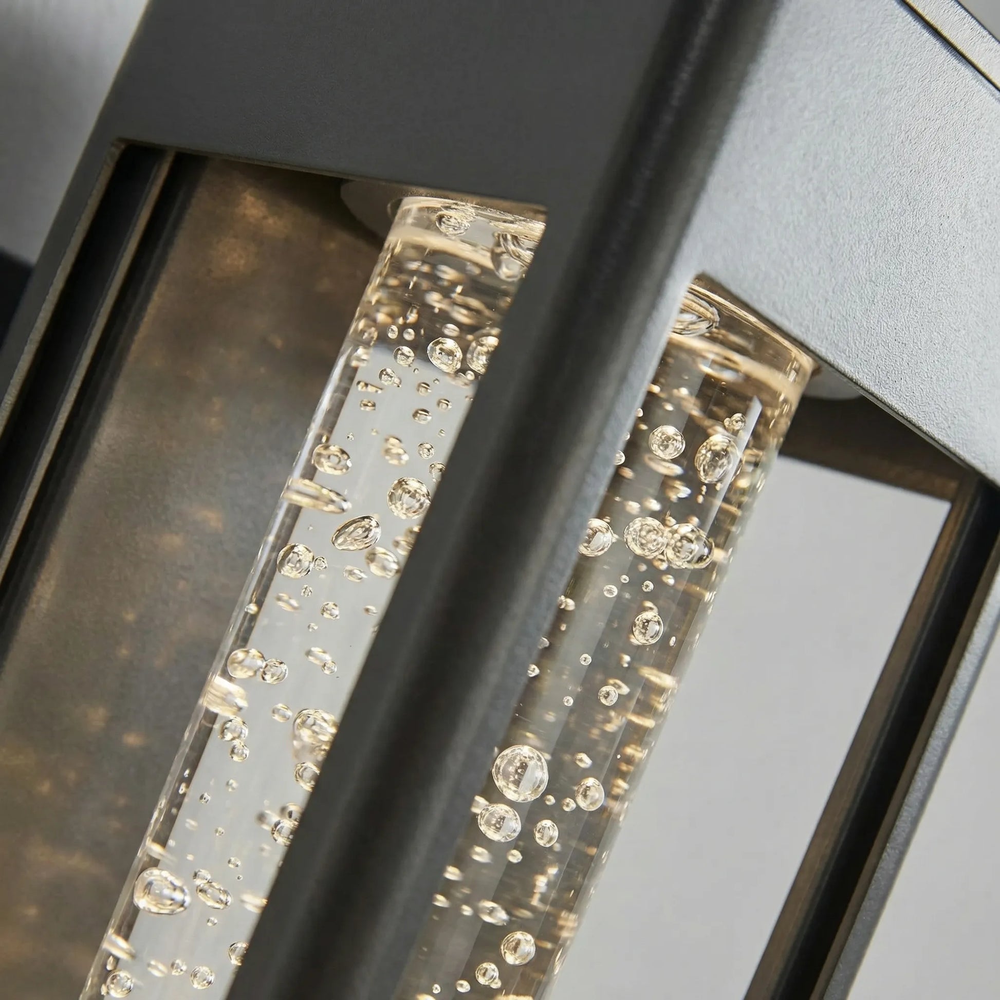 Lumvrex - Modern Outdoor LED Wall Lantern