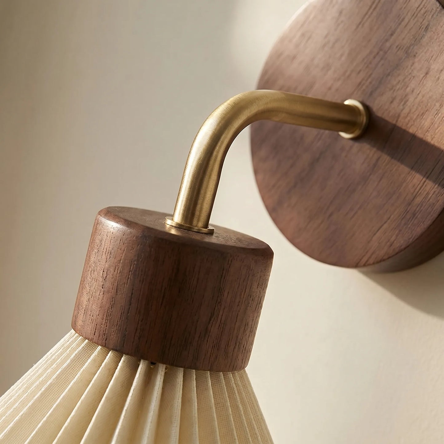 Nordvell - Nordic-Style Wall Sconce With Pleated Shade