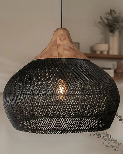 Rattova - Handwoven Rattan Pendant Lamp