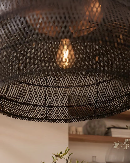 Rattova - Handwoven Rattan Pendant Lamp
