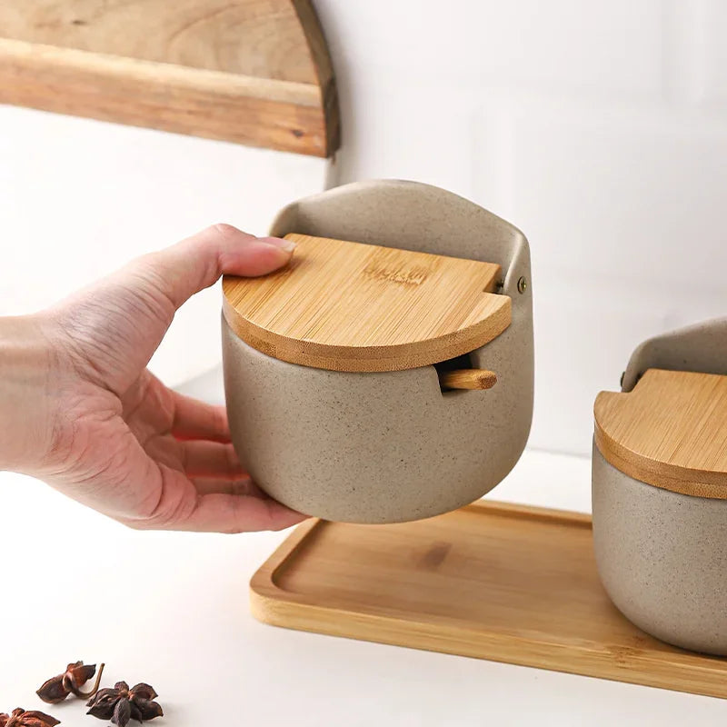 Kurina - Ceramic Spice Jar with Bamboo Lid