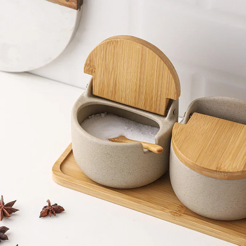 Kurina - Ceramic Spice Jar with Bamboo Lid