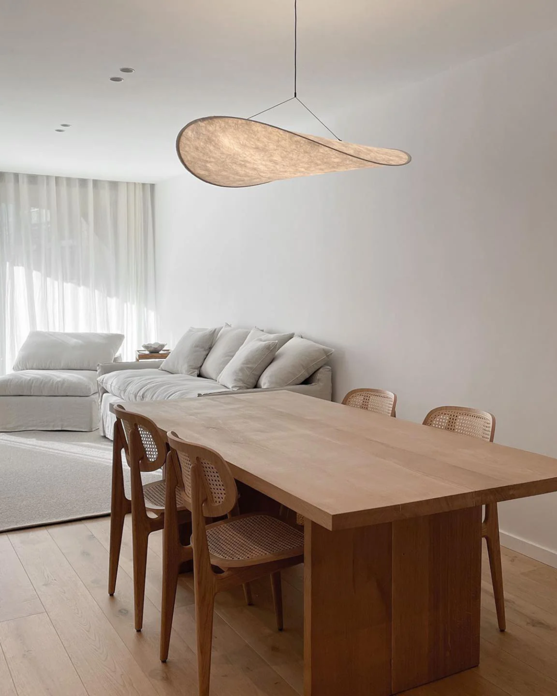 Solandra - Japandi-Style Sculptural Pendant Lighting