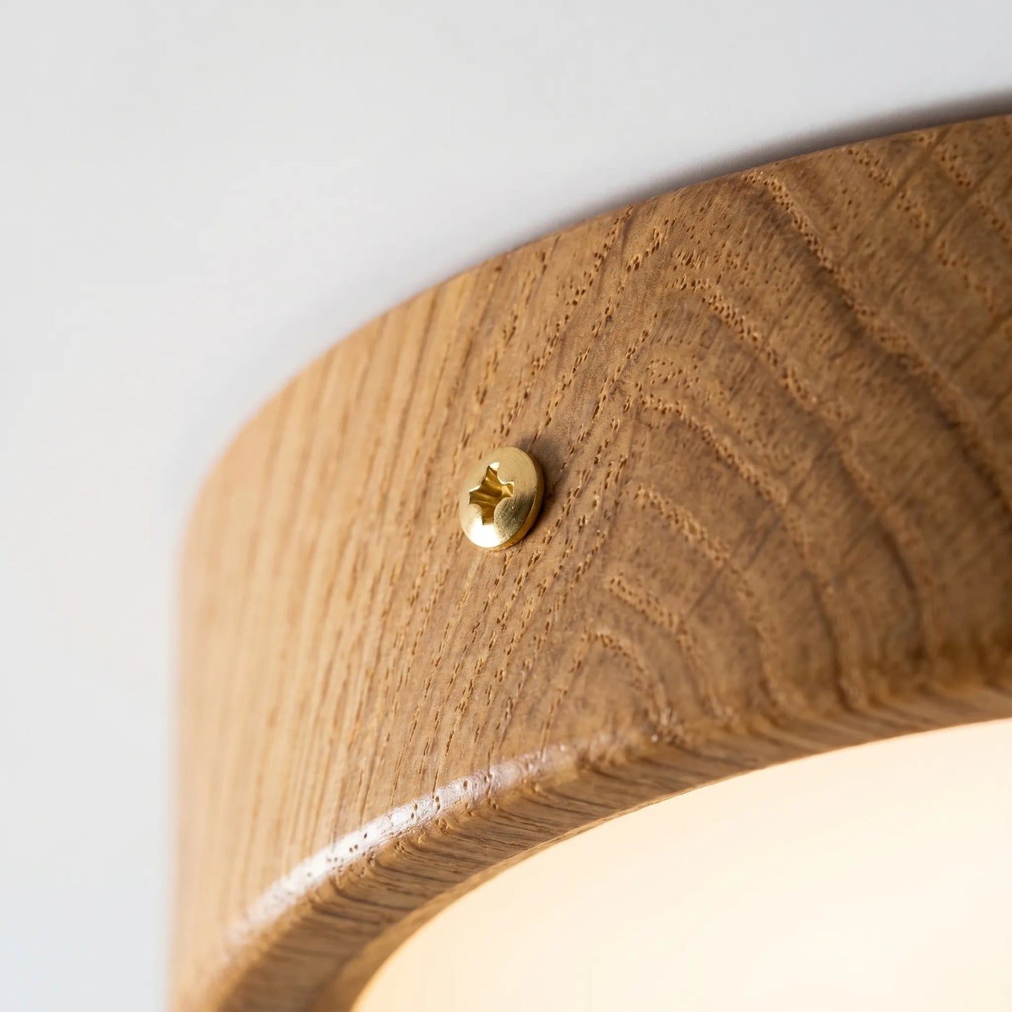 Soliant - Surface Mounted Fixture