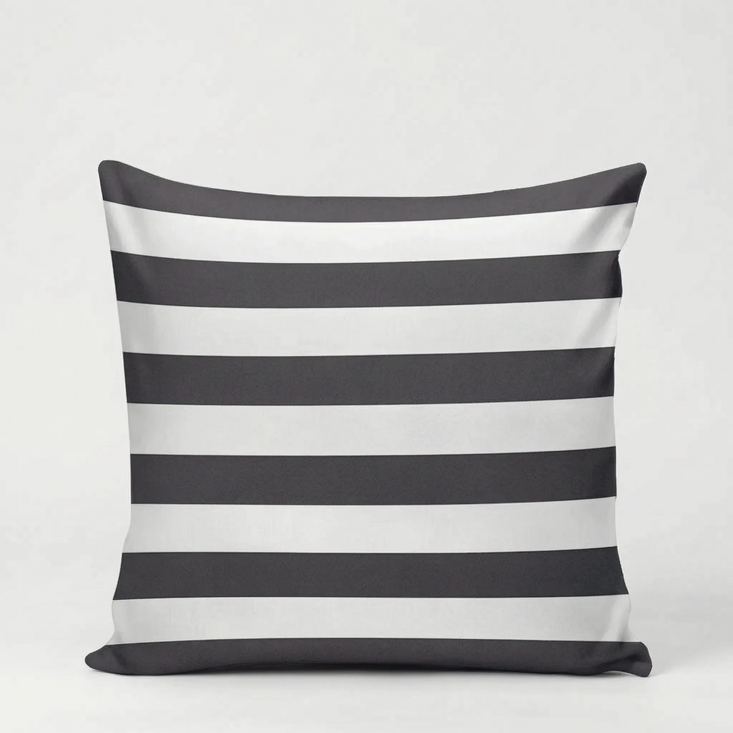 Stripela - Striped Water-Resistant Outdoor Cushion Cover