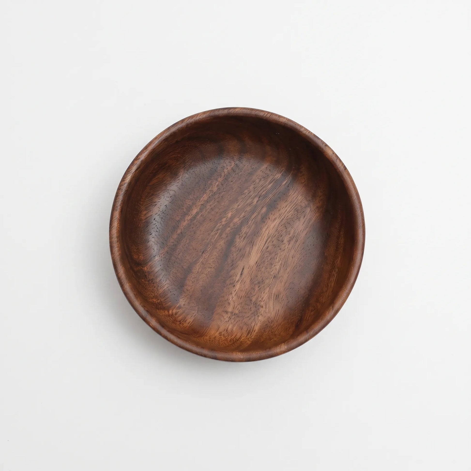 Sylvara - Vintage Style Serving Bowl