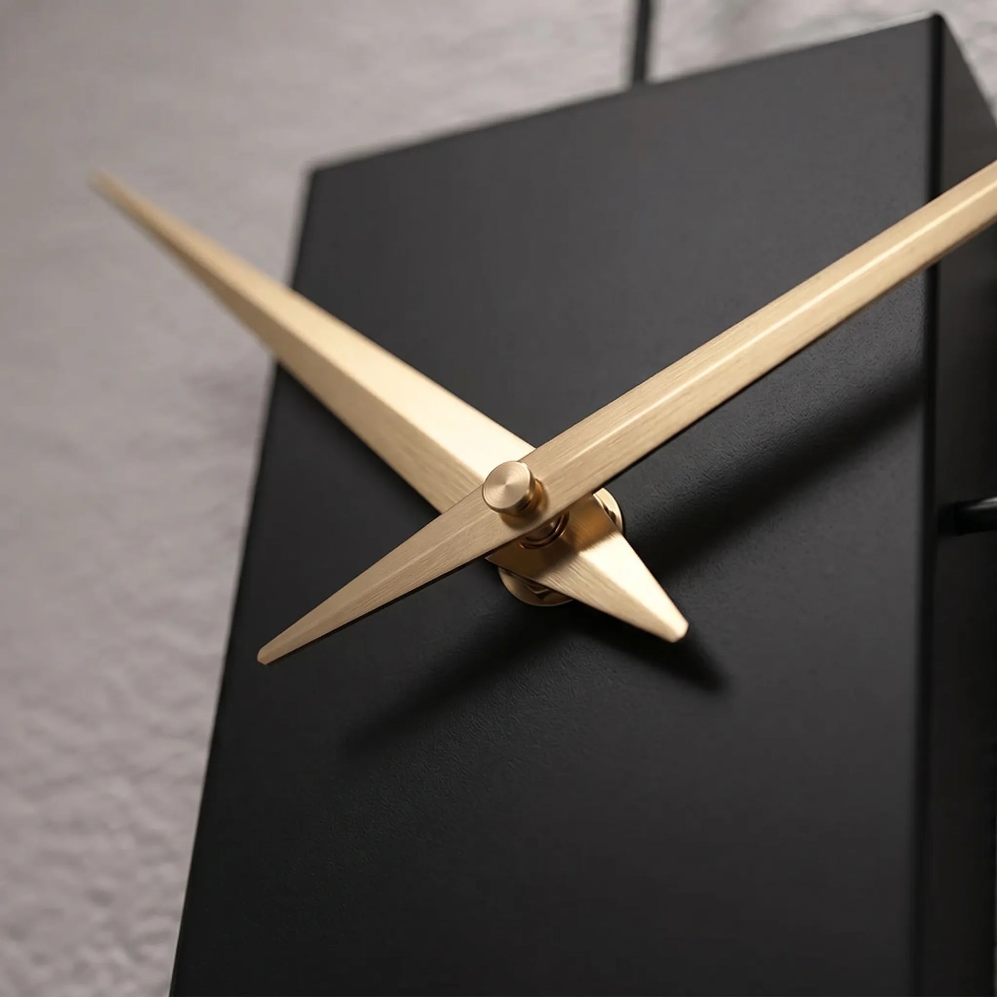 Vellora - Large Minimalist Wall Clock