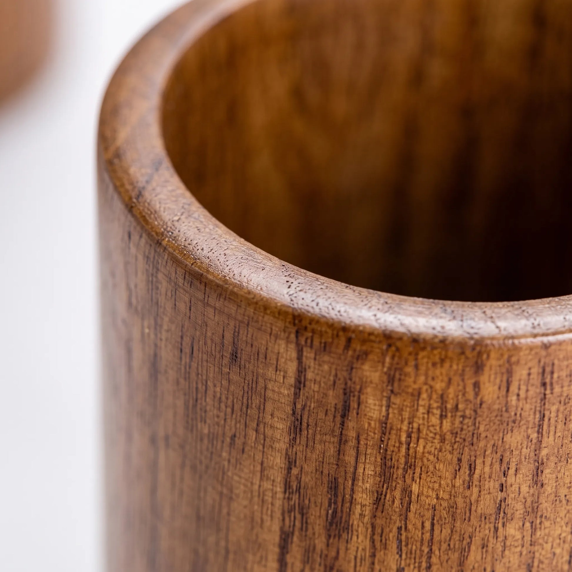 Vengia - Cylindrical Countertop Utensil Organizer