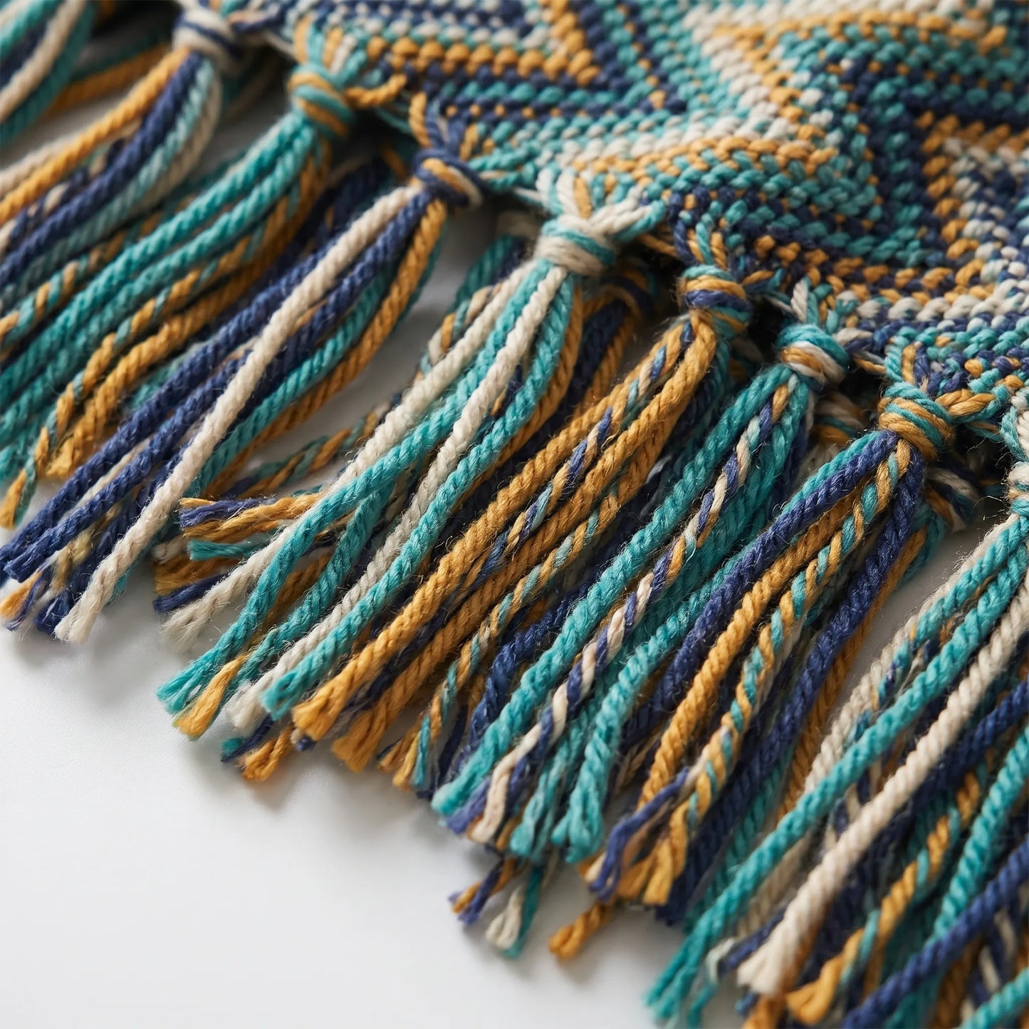 Vivalis - Knitted Patterned Throw