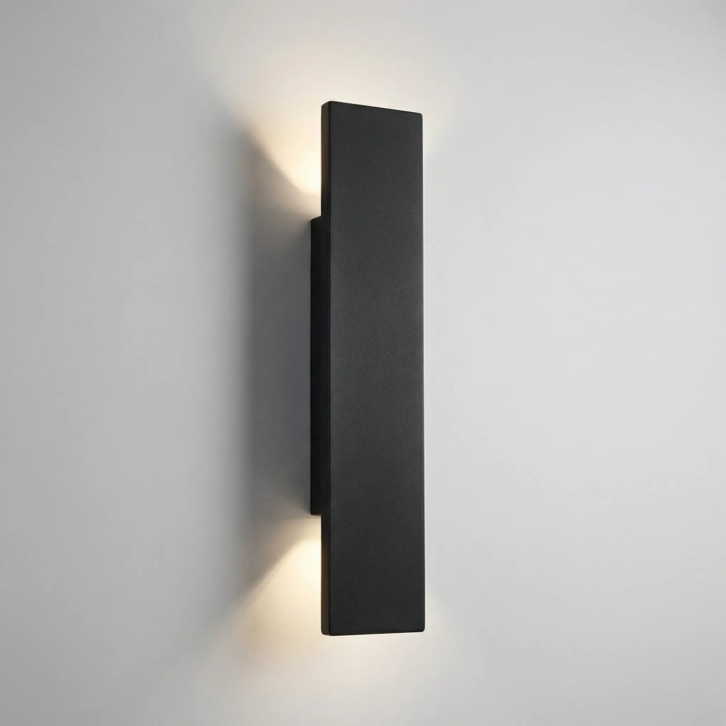 Waluxe - Slim Outdoor LED Wall Light
