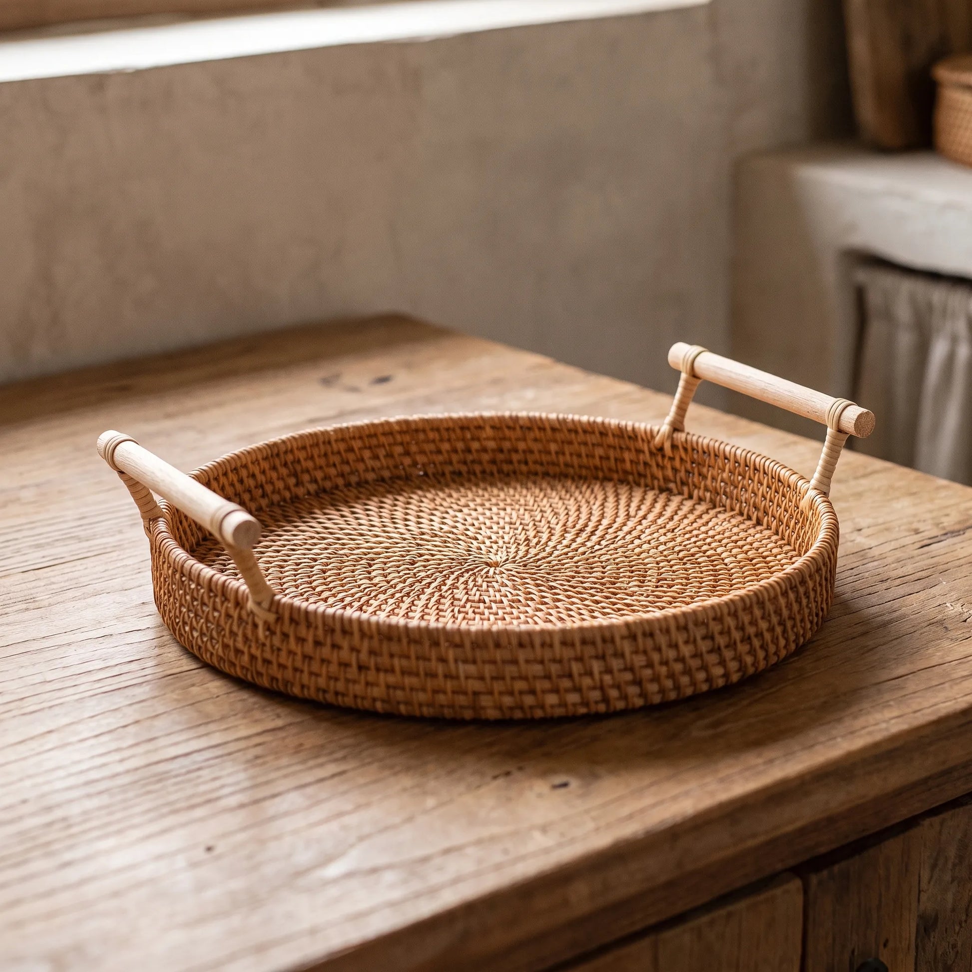 WovenGrip - Round Woven Serving Tray