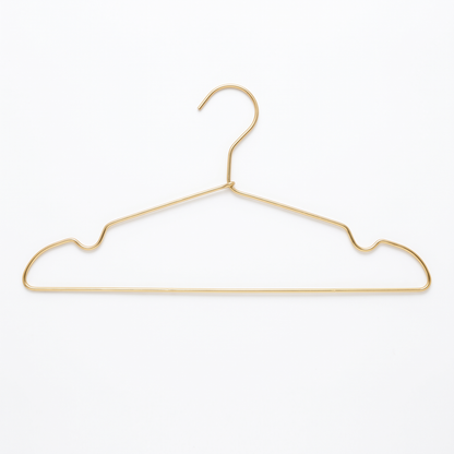 Aluvia hanger in gold
